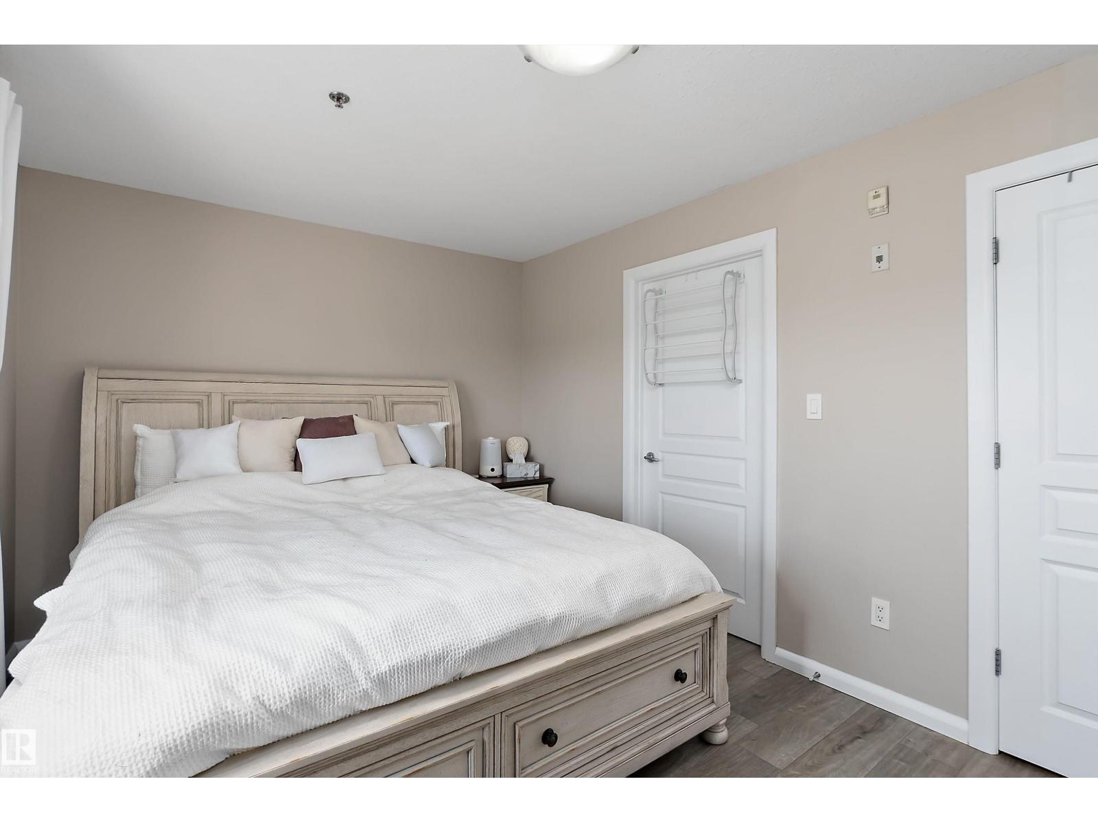 #301 530 Hooke Rd Nw Property Photo 23