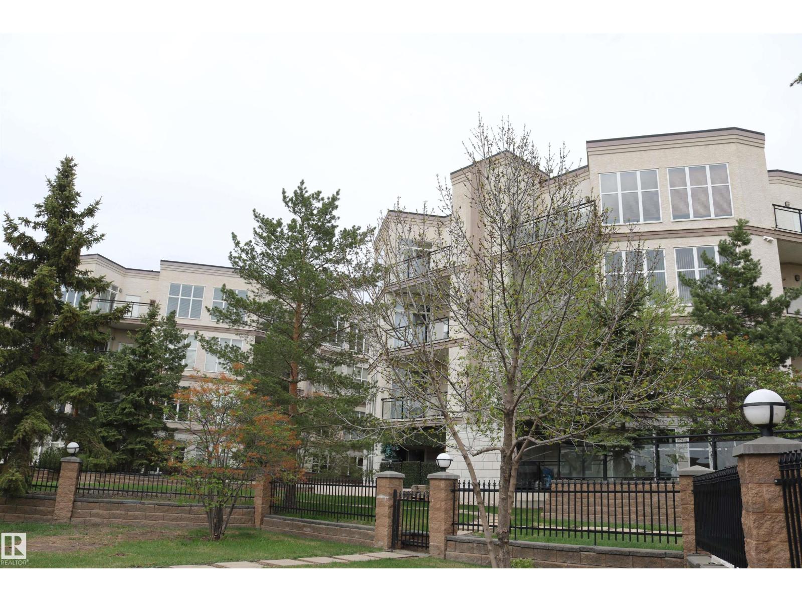 #449 4827 104A ST NW
