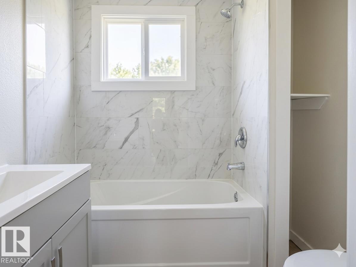 11519 137 Av Nw Property Photo 17