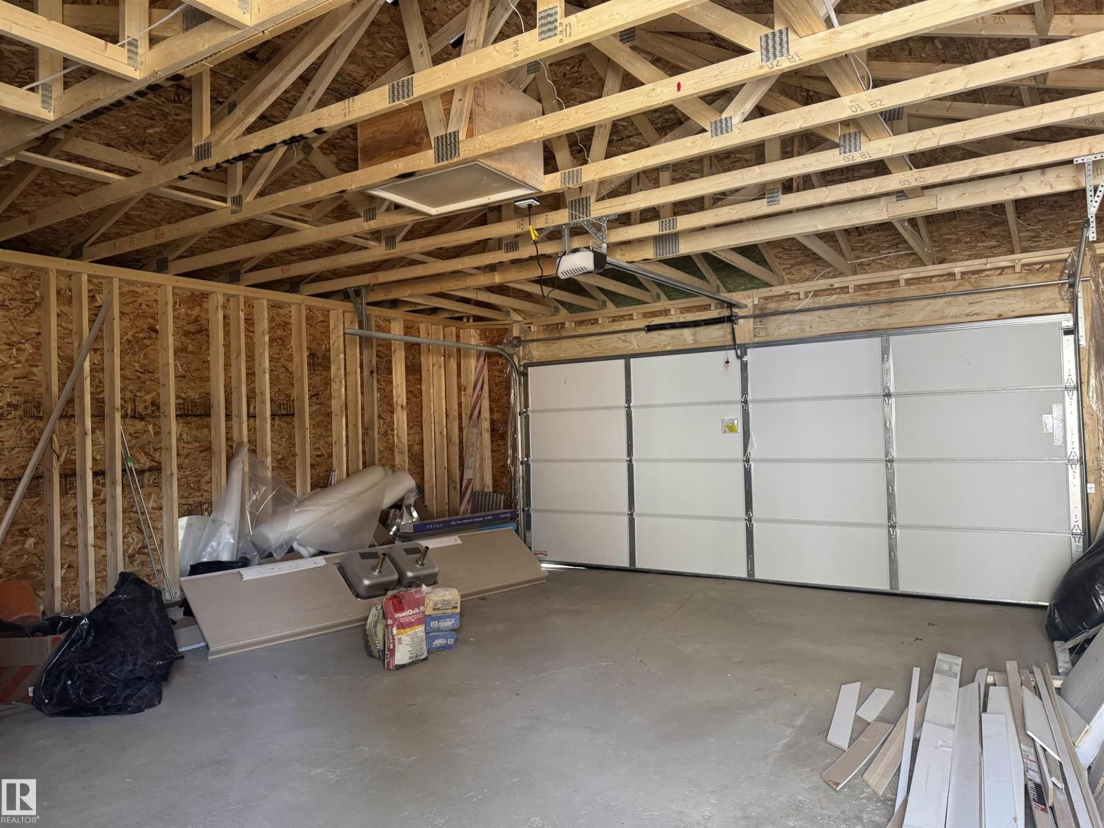 11519 137 Av Nw Property Photo 24