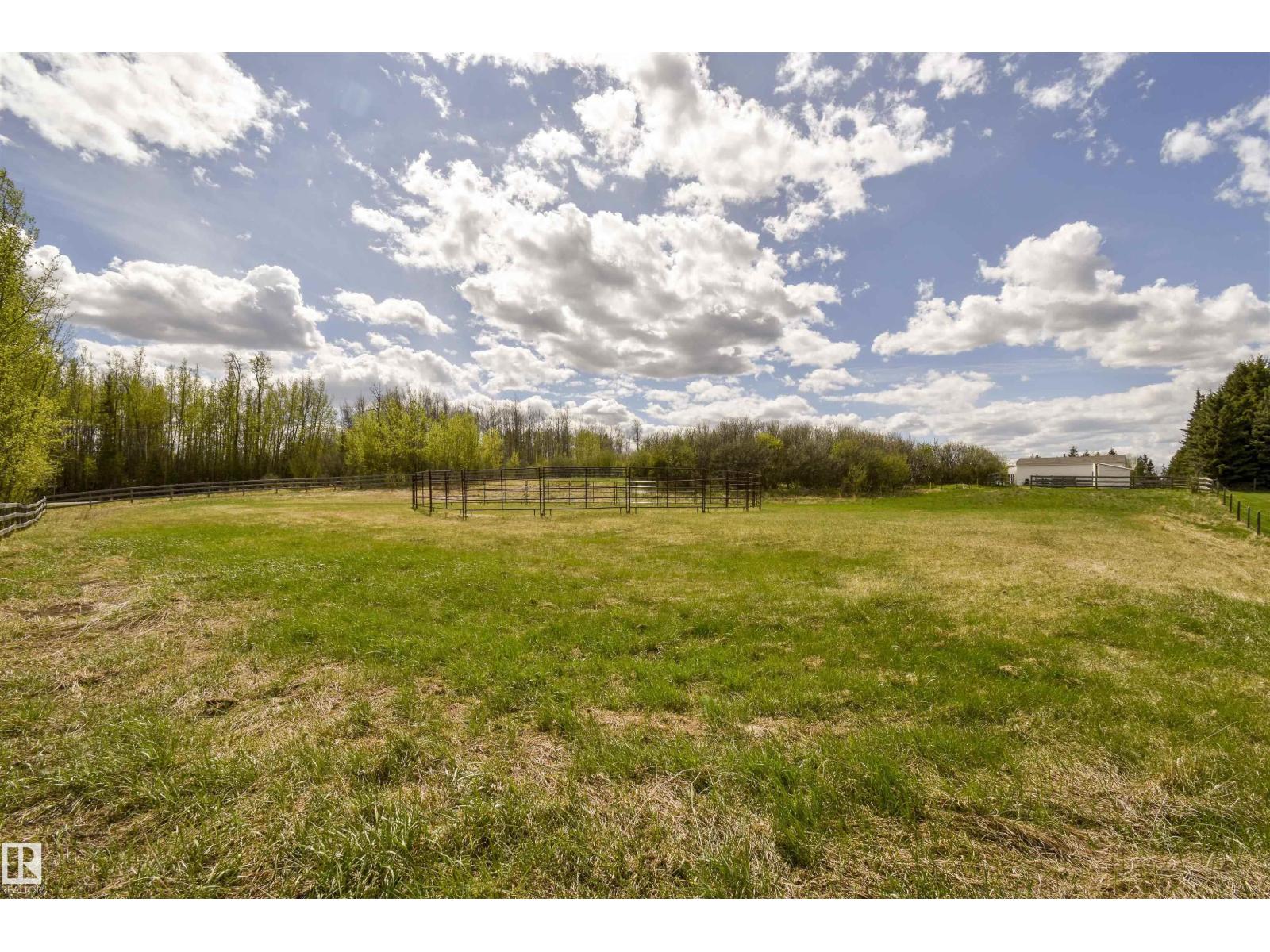 40, 2320 Twp Rd 540 Property Photo 32