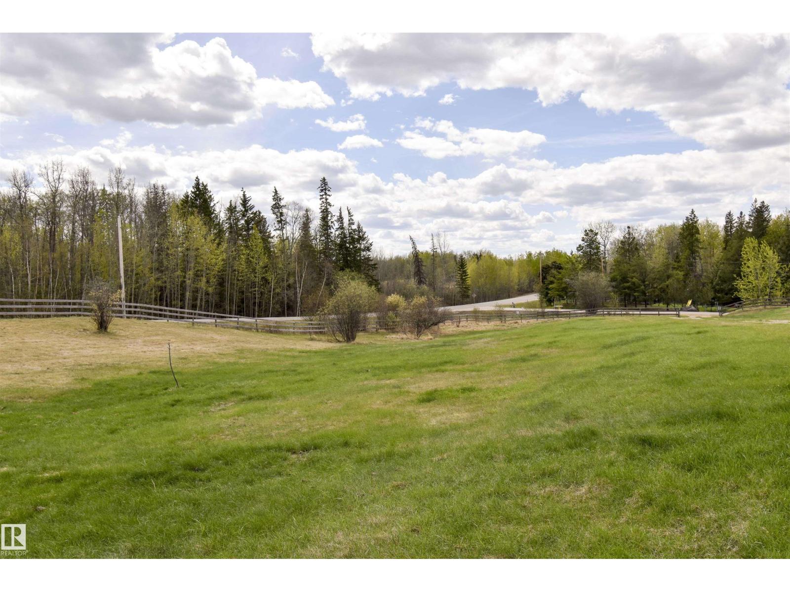 40, 2320 Twp Rd 540 Property Photo 35