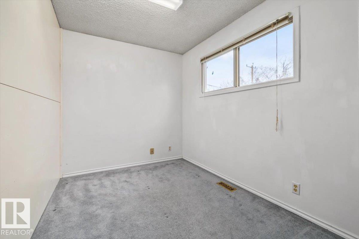 11428 79 Av Nw Property Photo 20