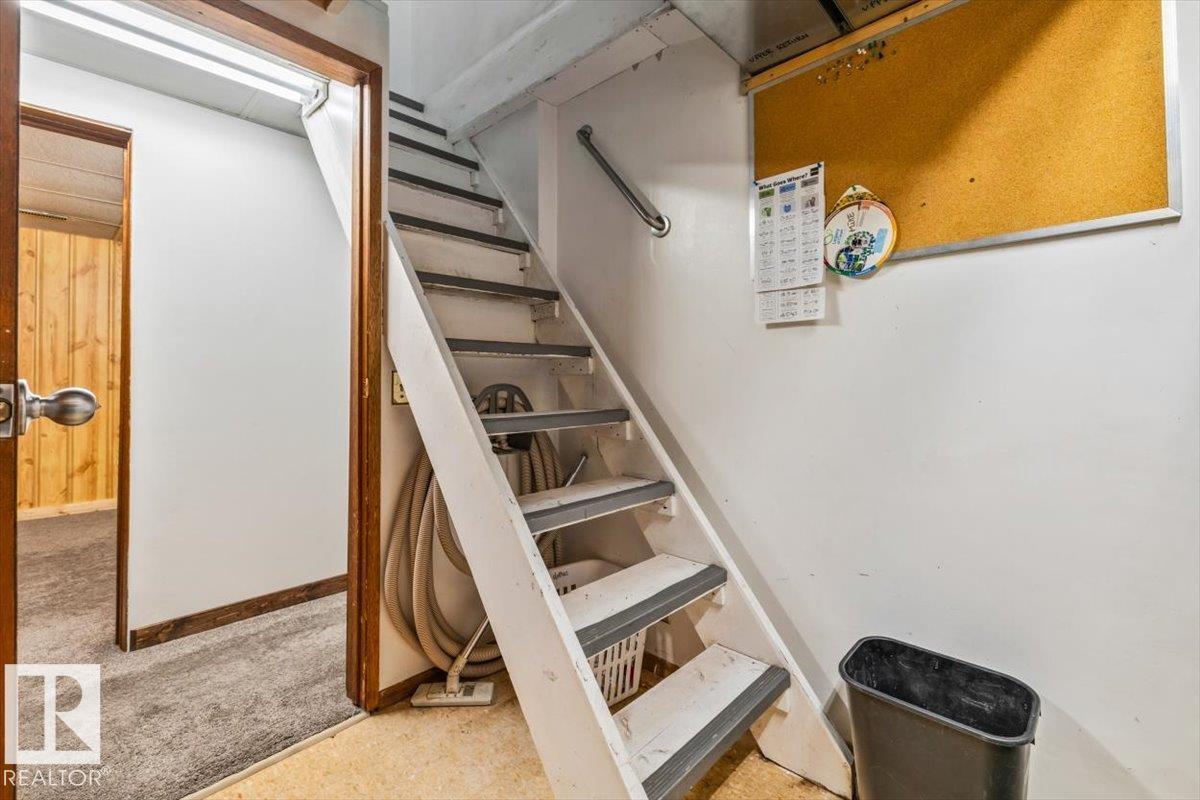 11428 79 Av Nw Property Photo 37