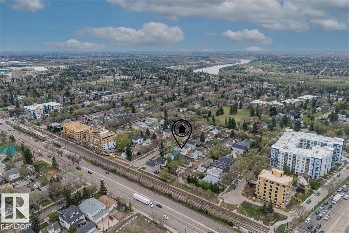 11428 79 Av Nw Property Photo 44