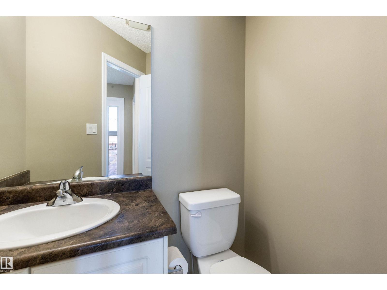 #116 5001 62 St Property Photo 4