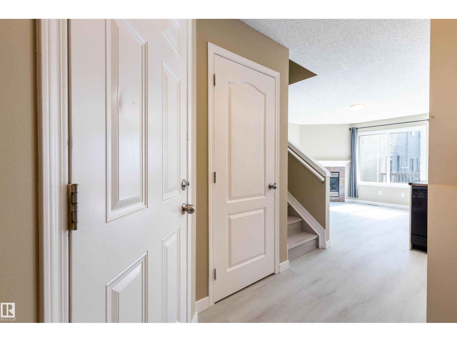 #116 5001 62 St Property Photo 5