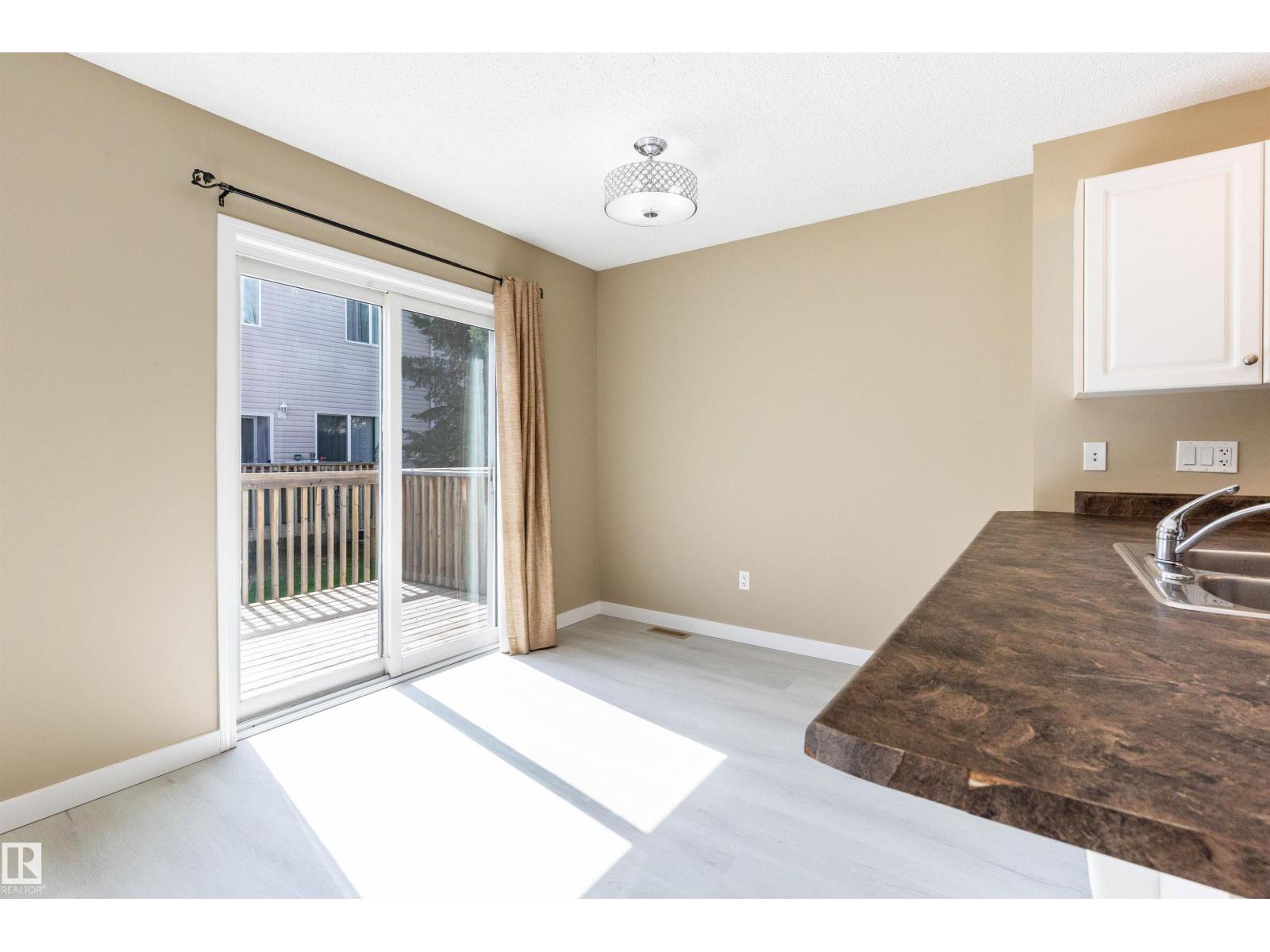 #116 5001 62 St Property Photo 10