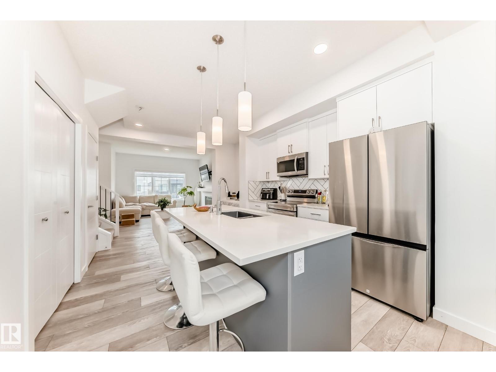 6620 46 Av Property Photo 10