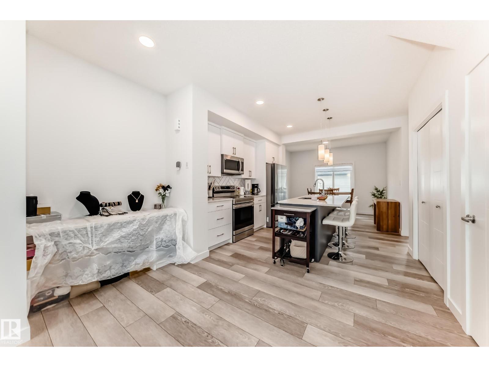 6620 46 Av Property Photo 14