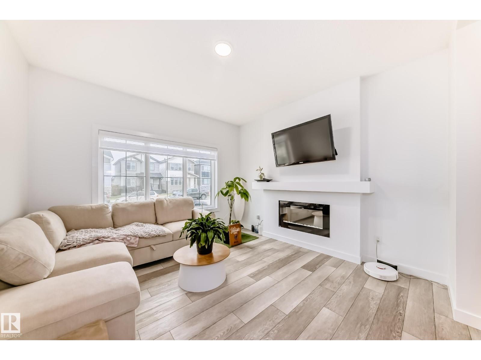 6620 46 Av Property Photo 17