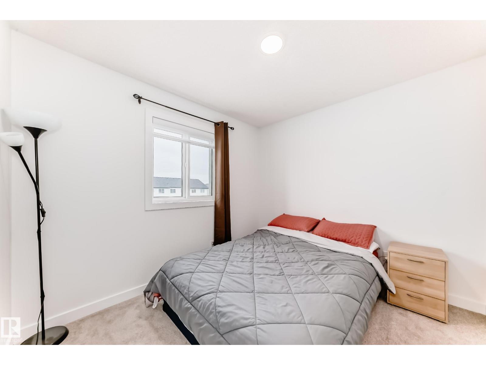 6620 46 Av Property Photo 31