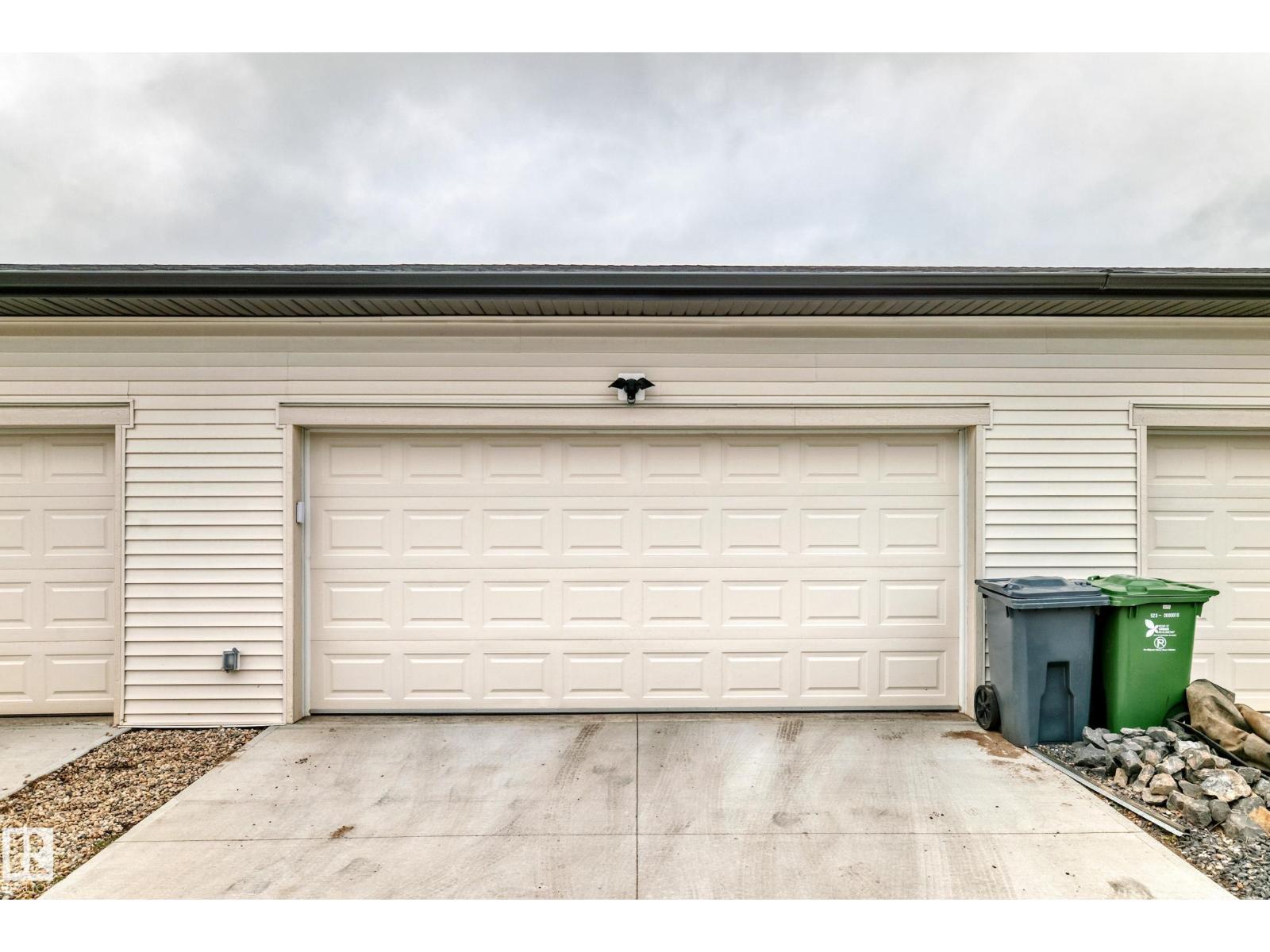 6620 46 Av Property Photo 45