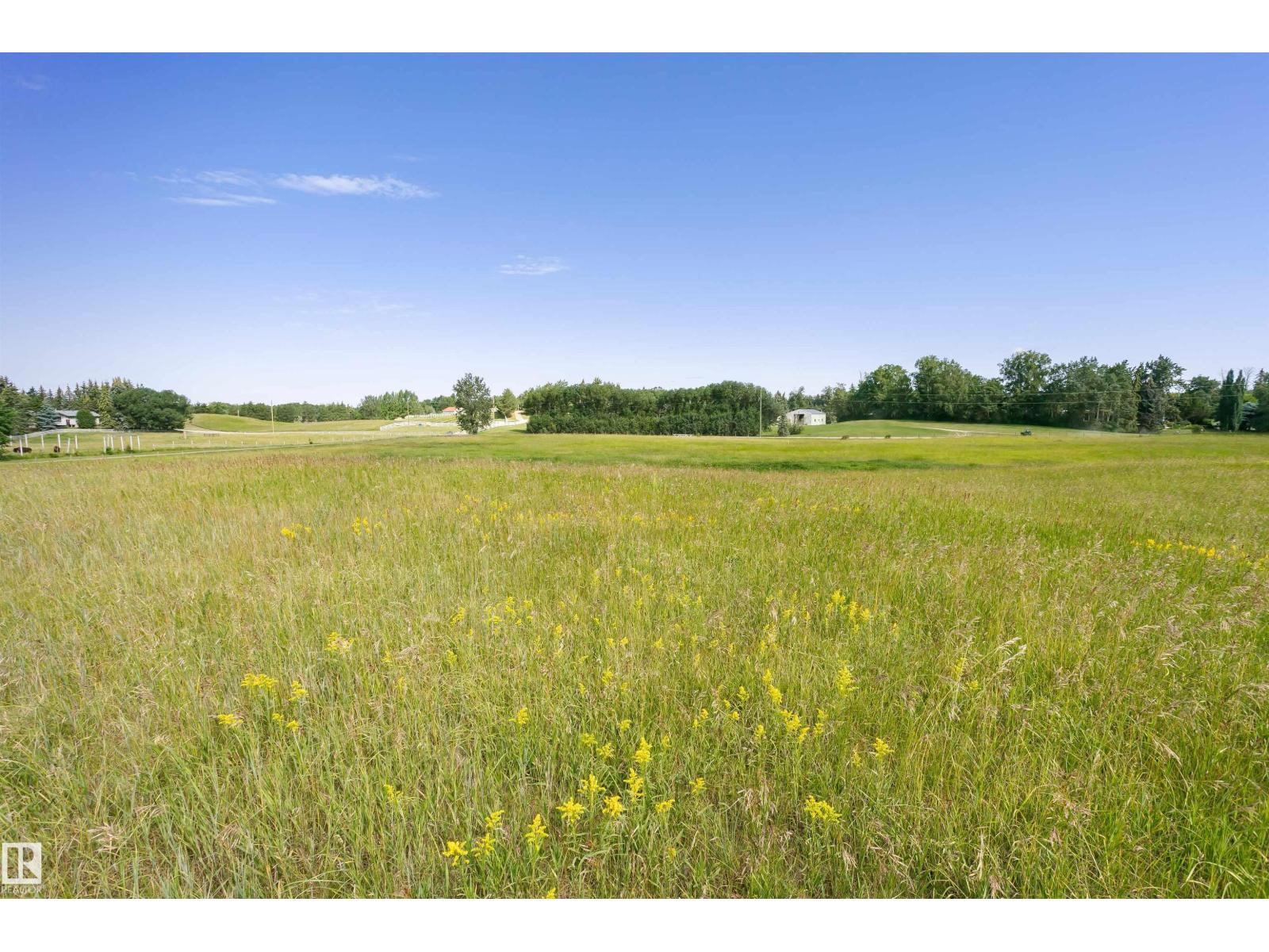 4808 50 Av Property Photo 2