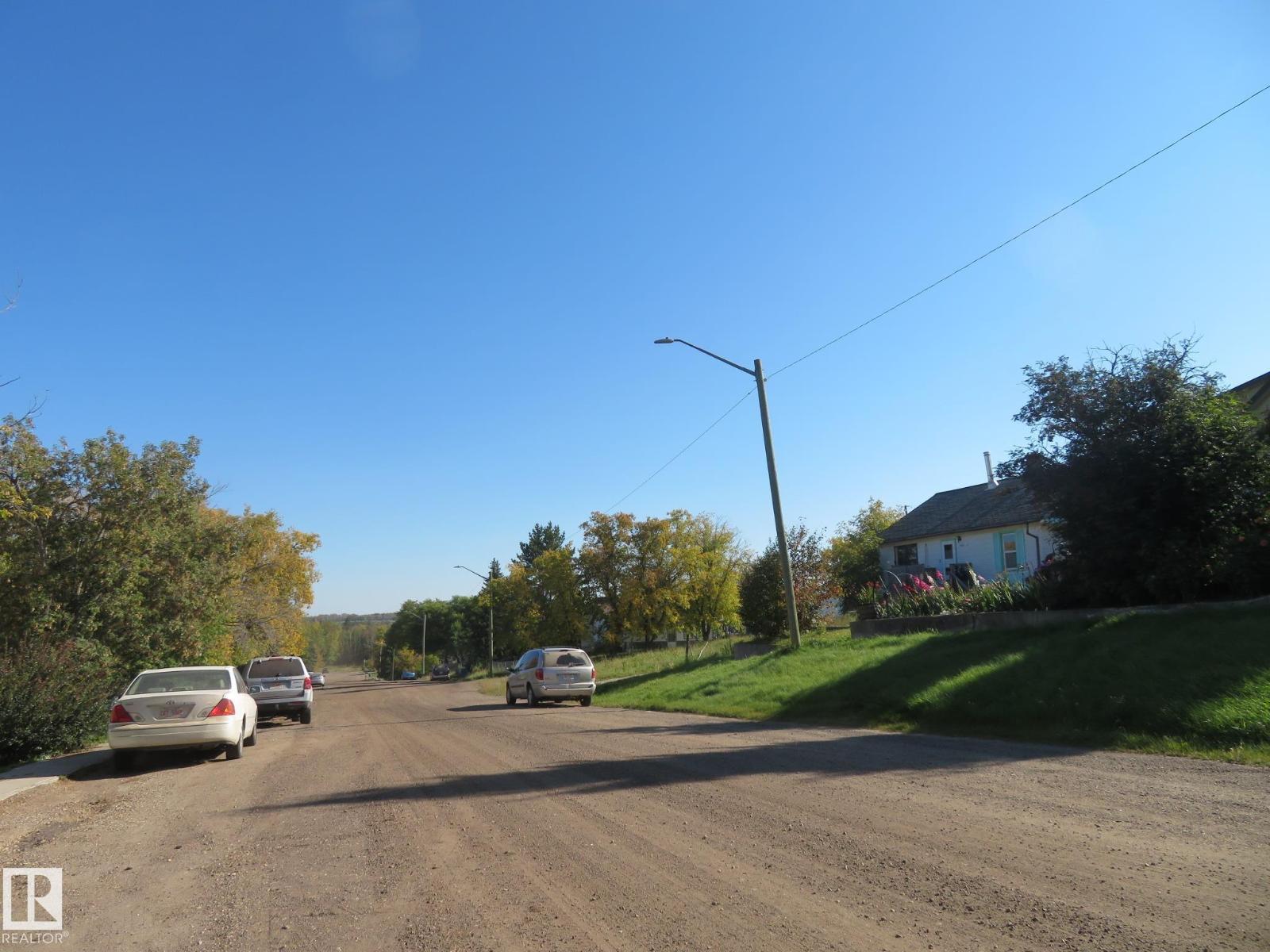 4808 50 Av Property Photo 8