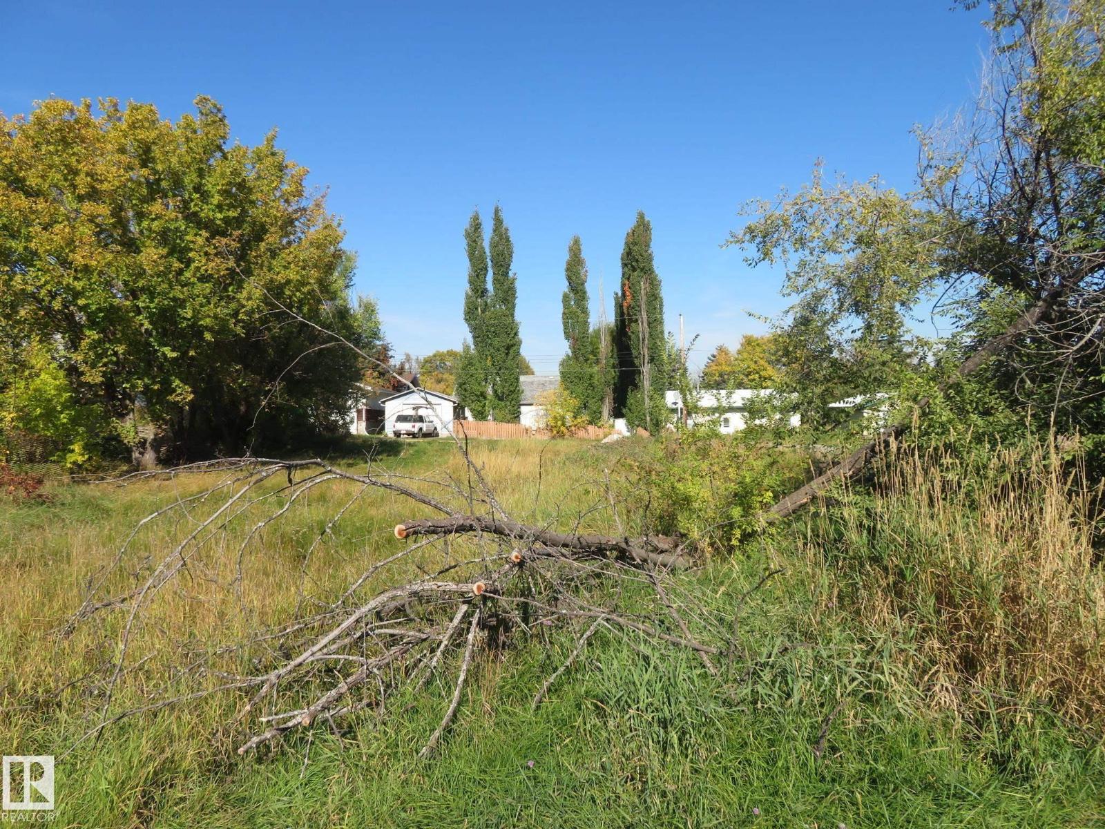 4808 50 Av Property Photo 14