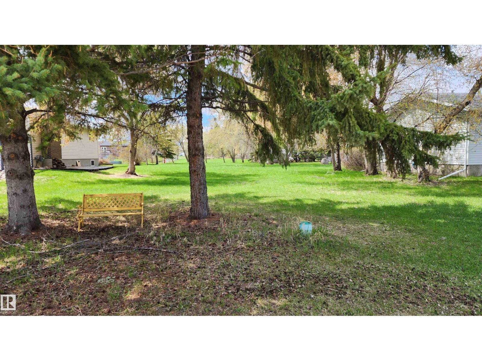 4806 48 St Property Photo 4