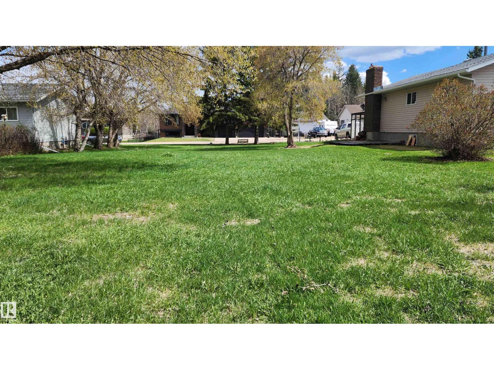 4806 48 St Property Photo 6
