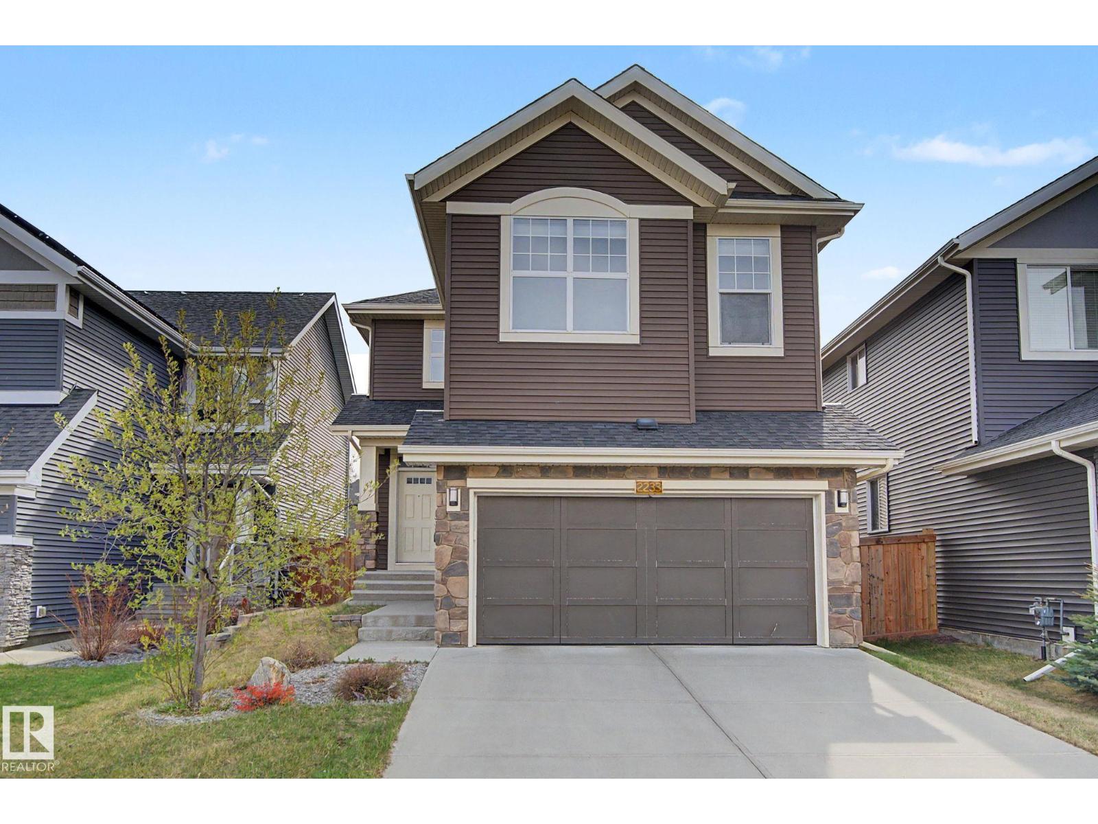 2233 56 ST SW
