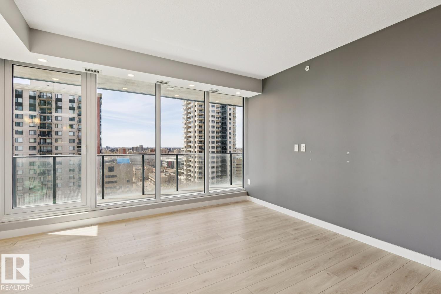 #1601 10180 103 St Nw Property Photo 3
