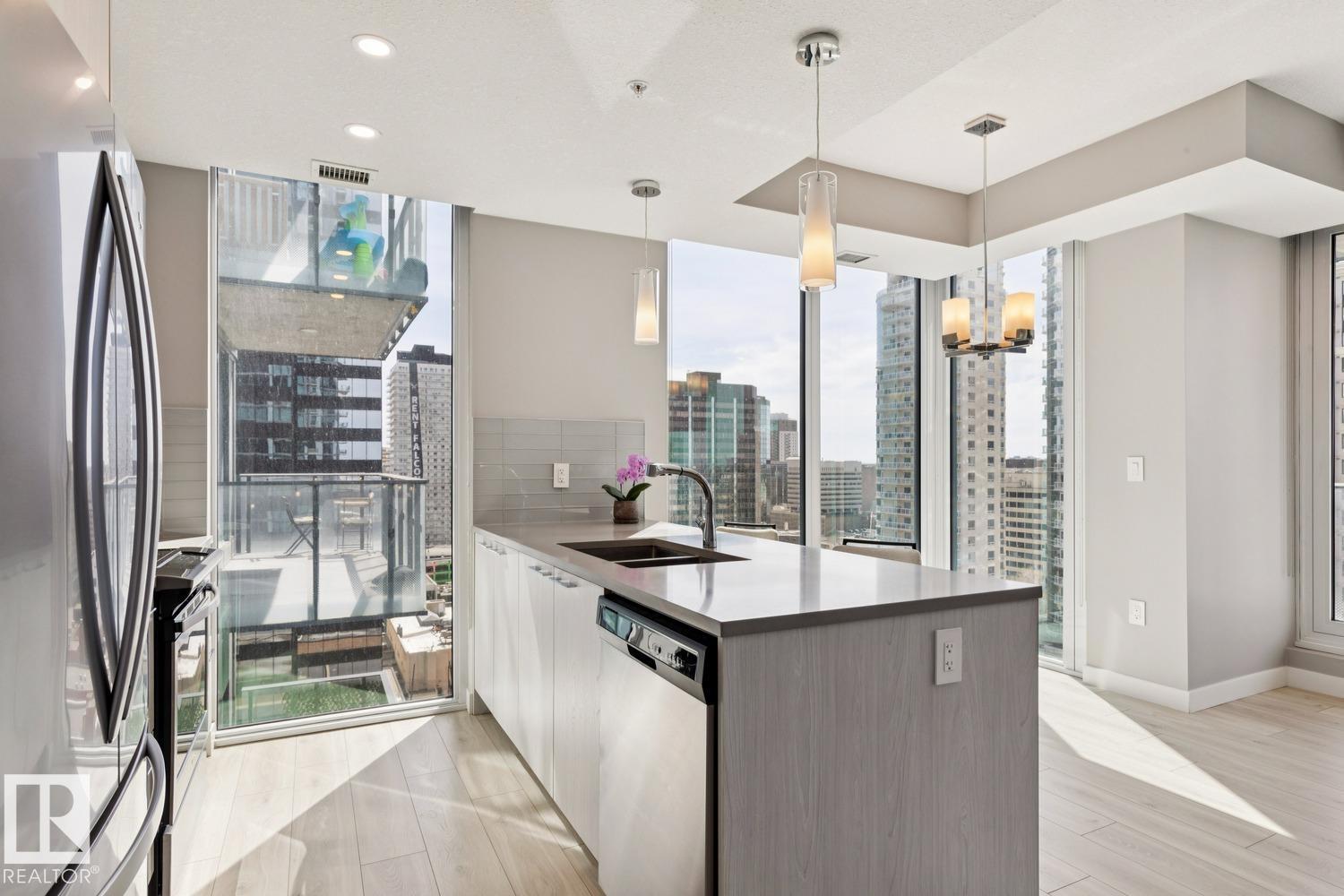 #1601 10180 103 St Nw Property Photo 12