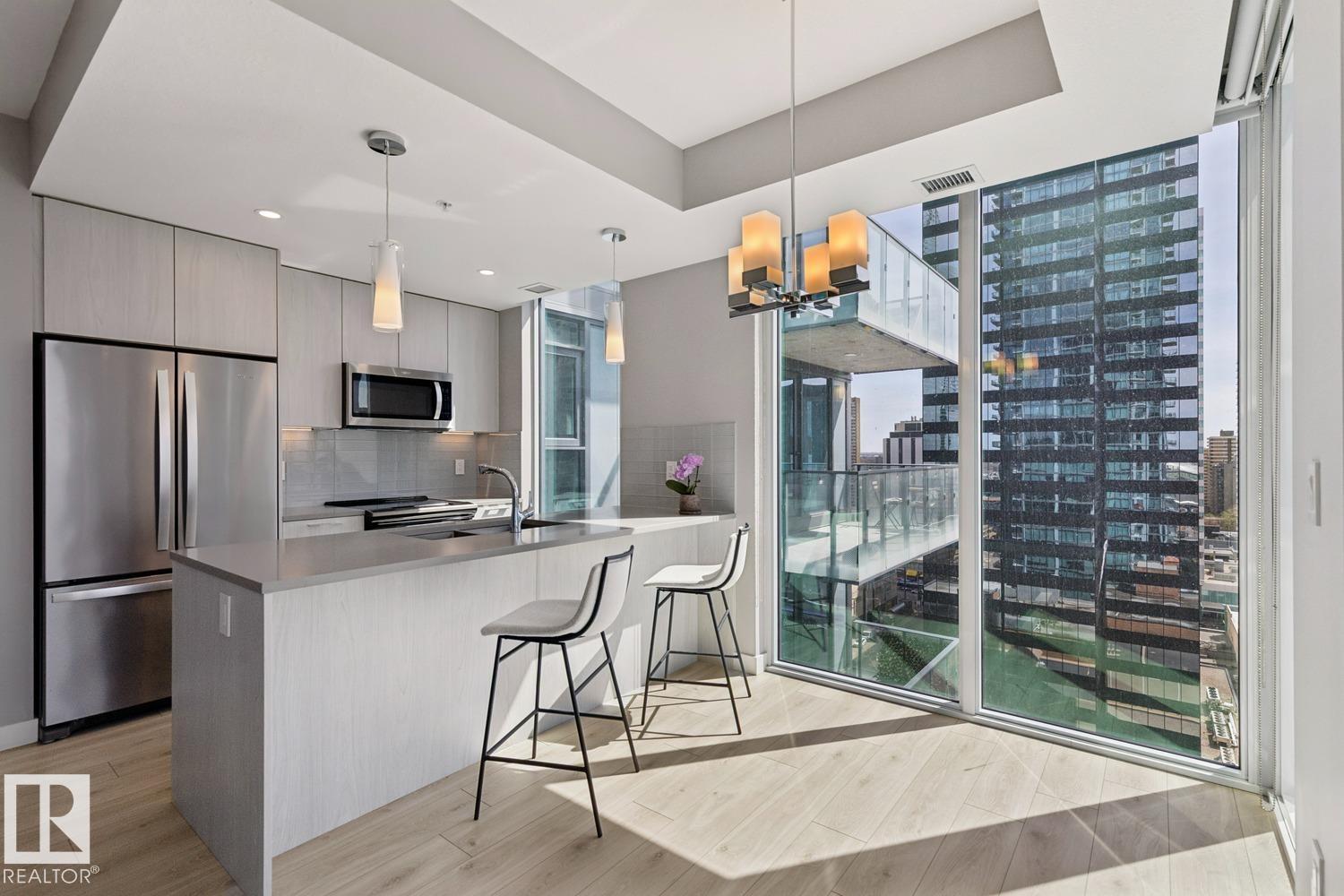 #1601 10180 103 St Nw Property Photo 13