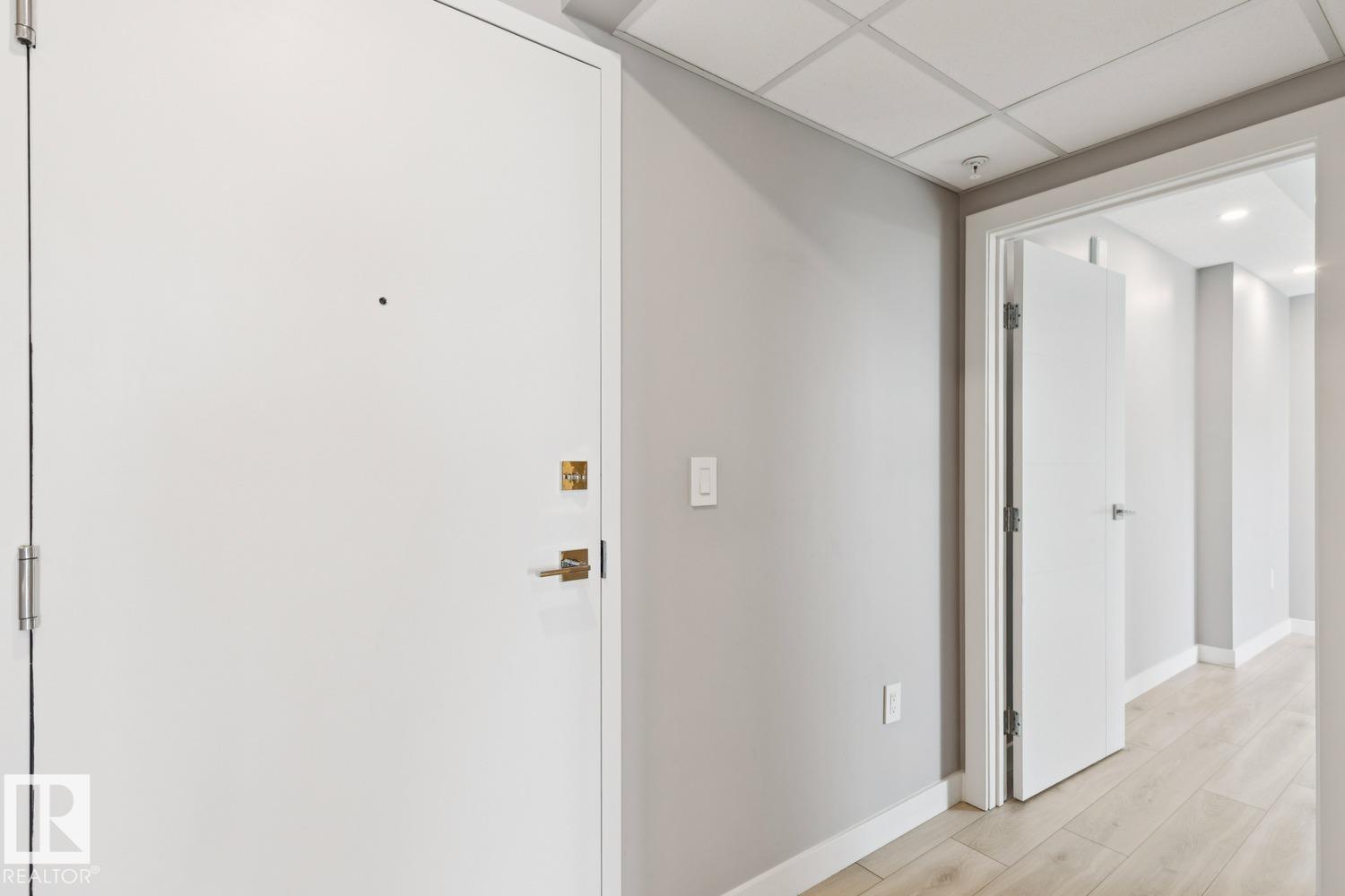 #1601 10180 103 St Nw Property Photo 22