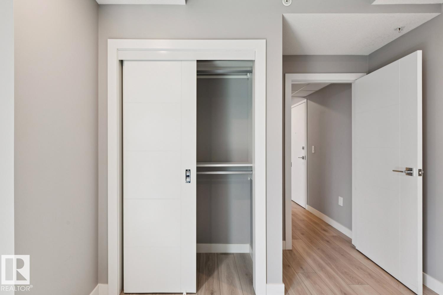 #1601 10180 103 St Nw Property Photo 23