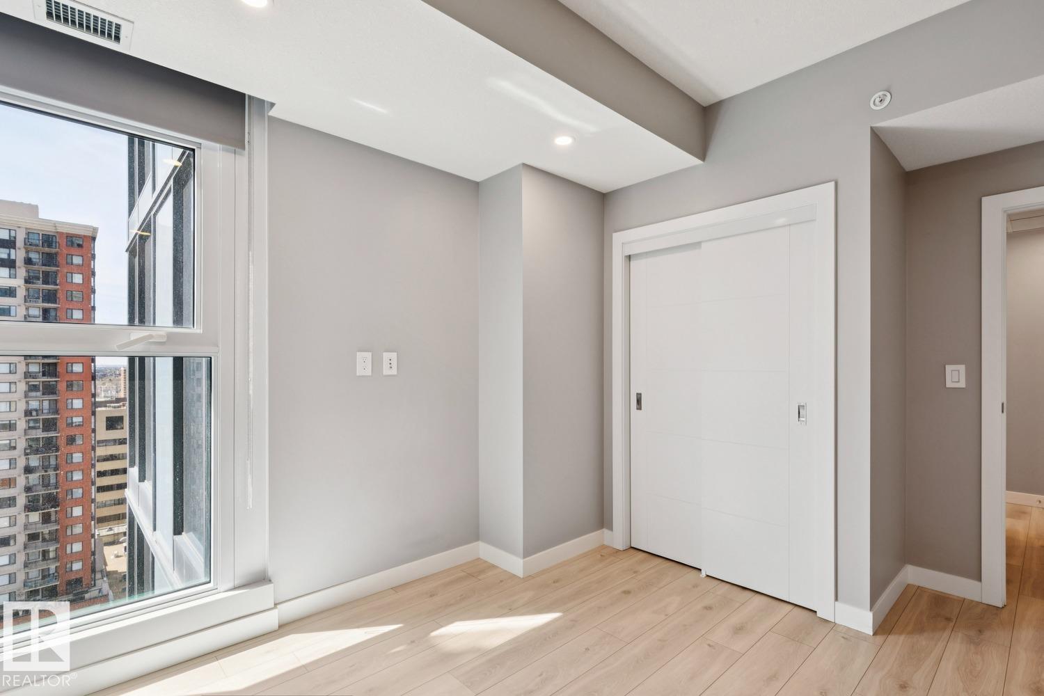 #1601 10180 103 St Nw Property Photo 27