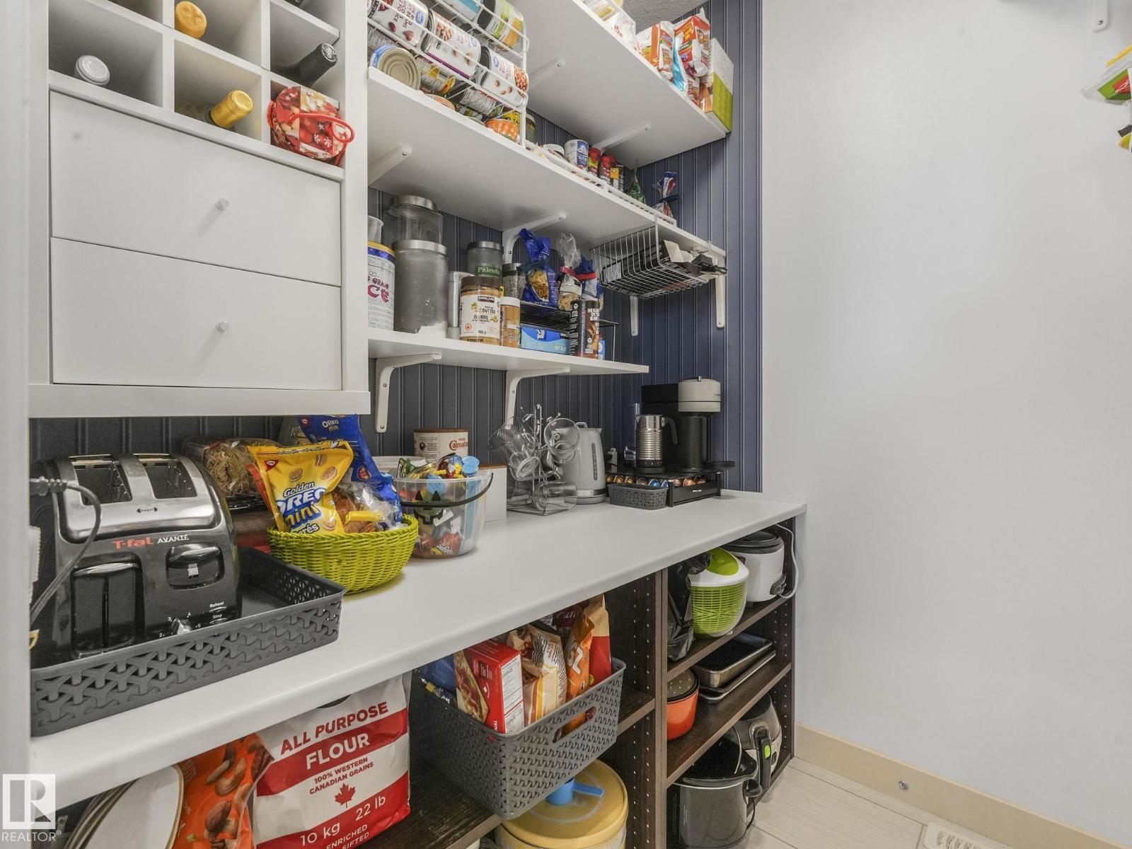 22522 98a Av Nw Property Photo 40