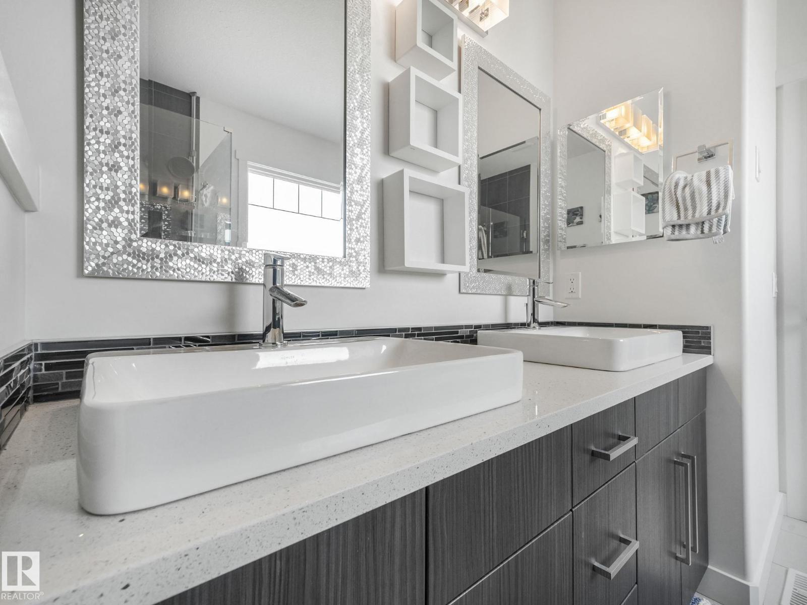 22522 98a Av Nw Property Photo 53