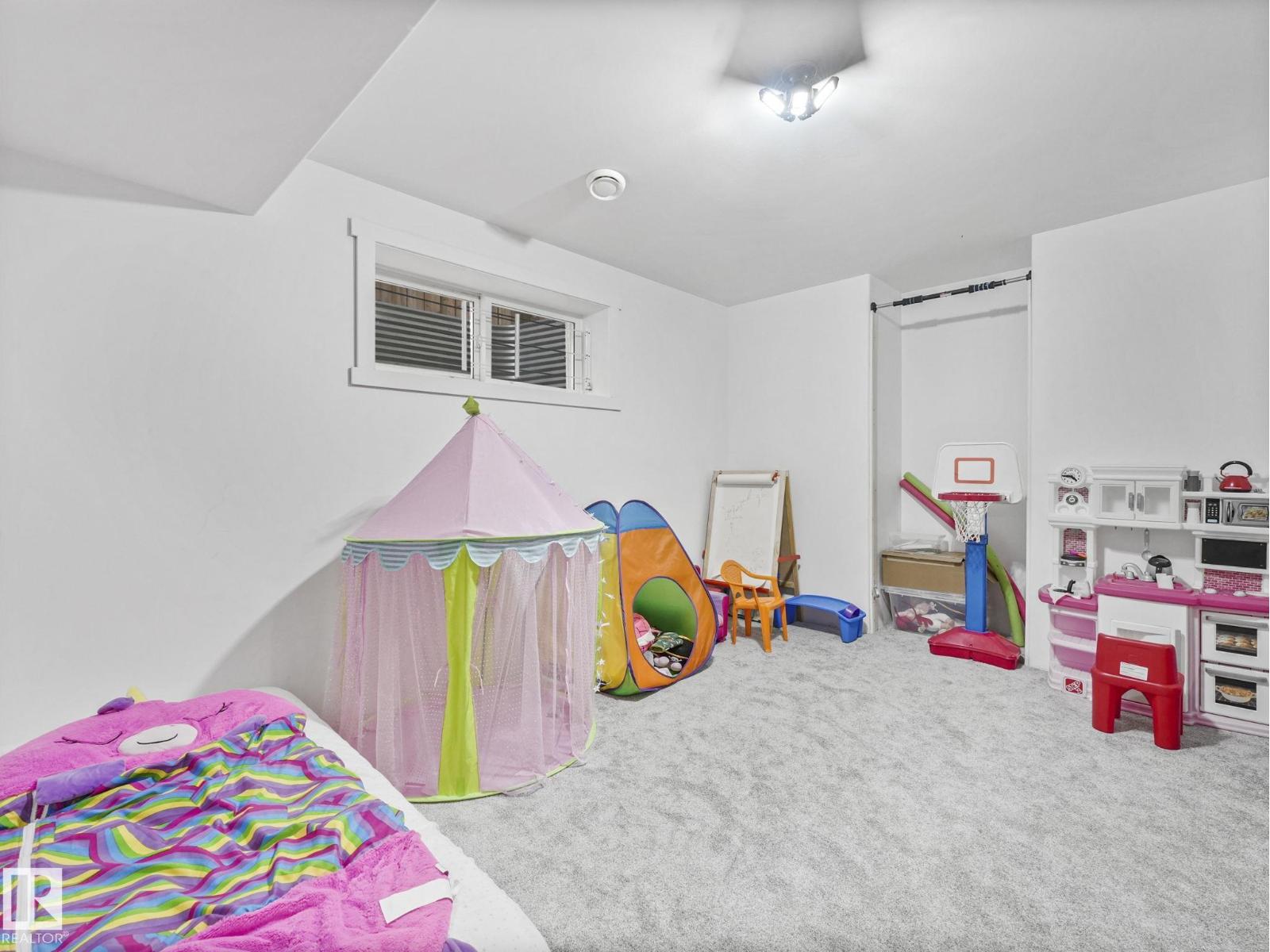 22522 98a Av Nw Property Photo 66