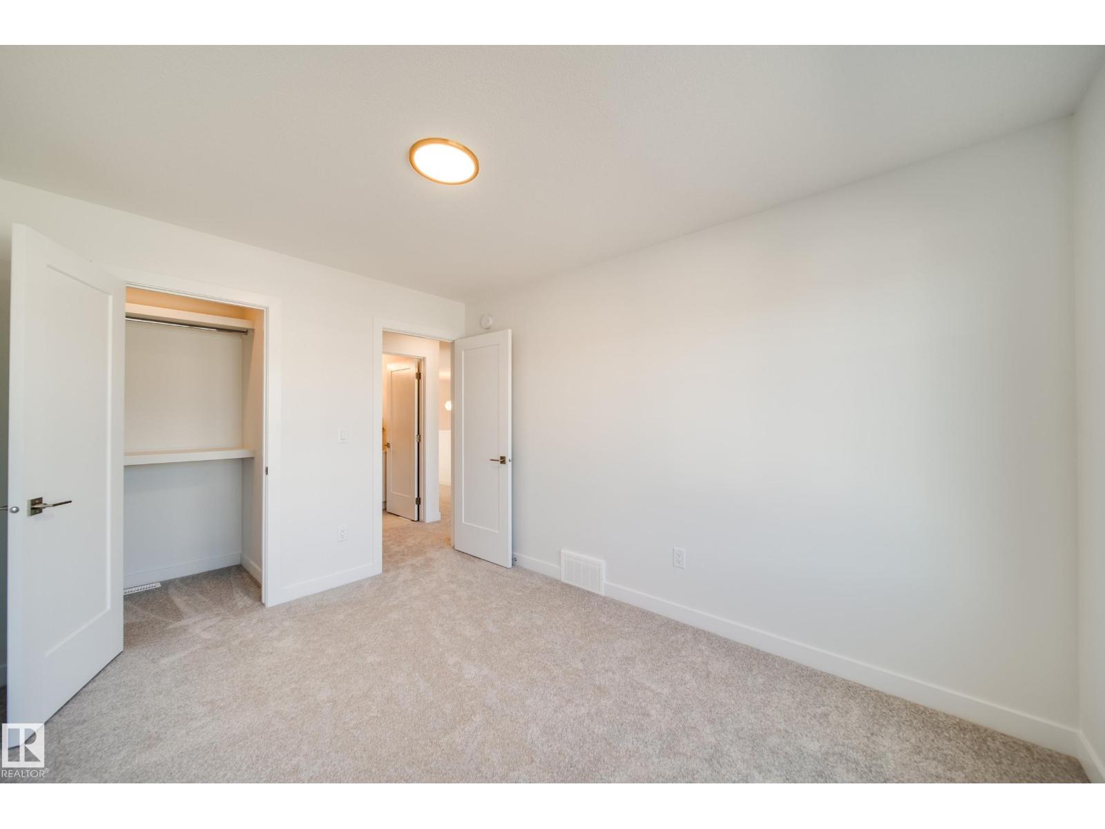 77 Chartres Cl Property Photo 28
