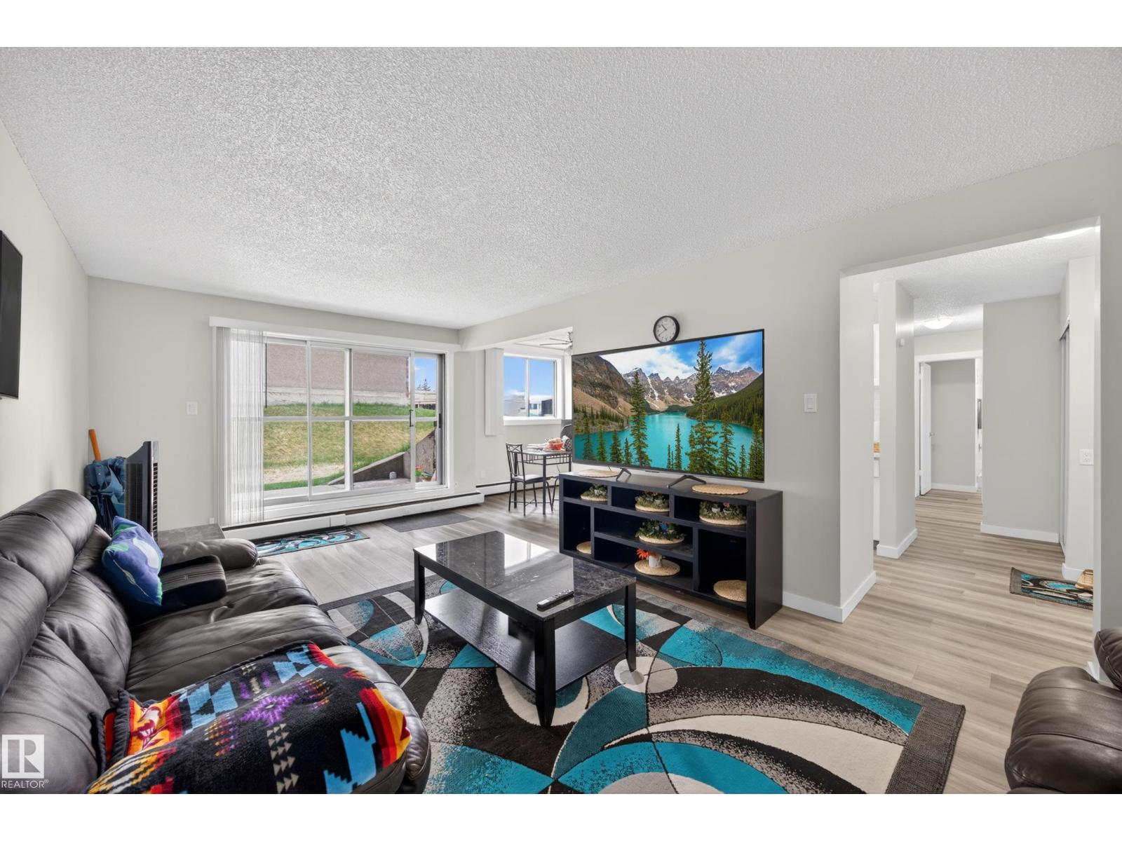 #105 4503 51 ST Property Photo 1