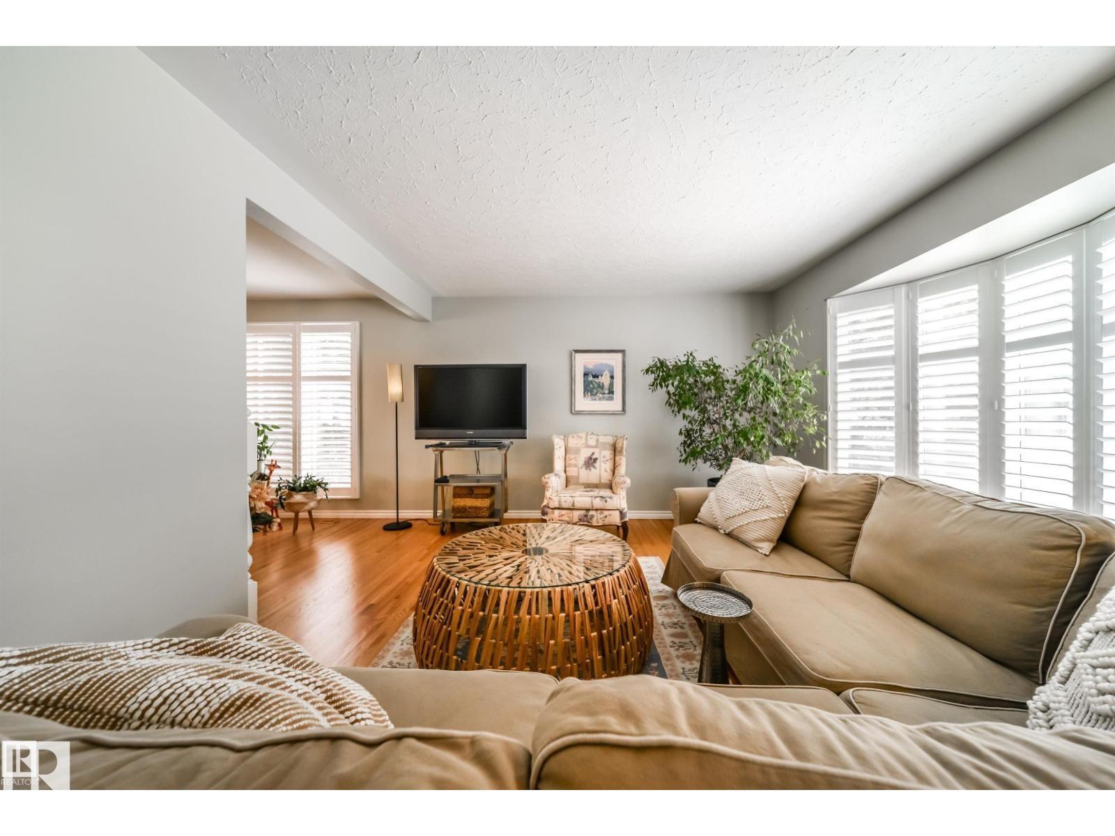 10231 46 St Nw Property Photo 11