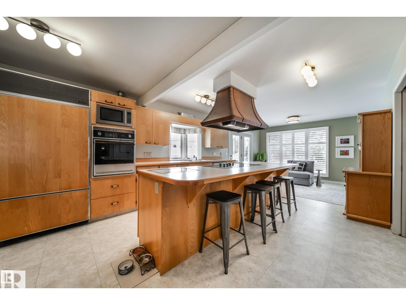 10231 46 St Nw Property Photo 15