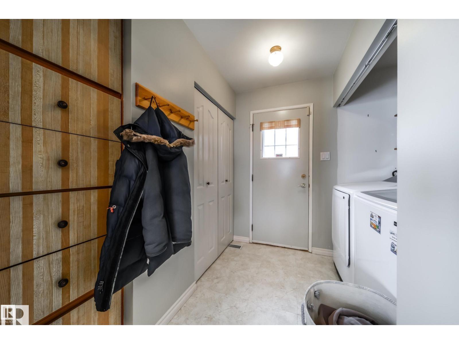 10231 46 St Nw Property Photo 16