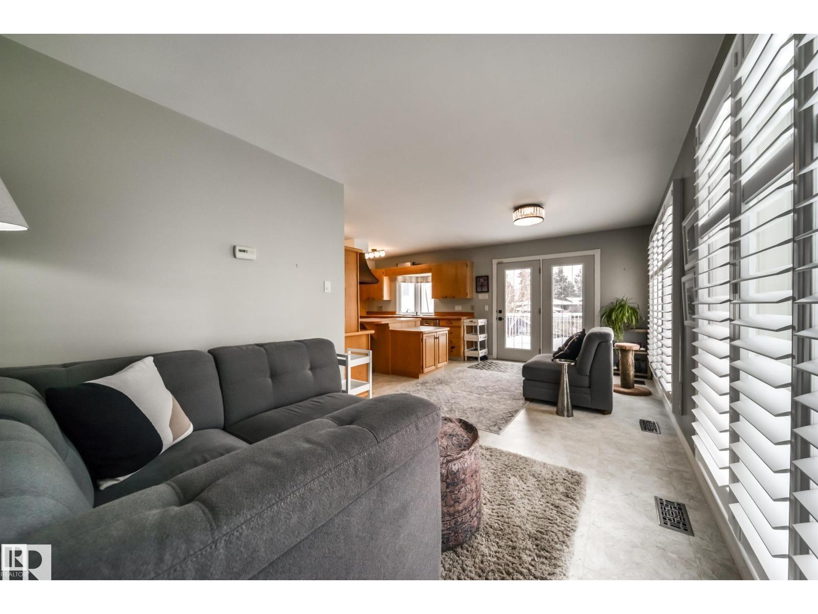 10231 46 St Nw Property Photo 30