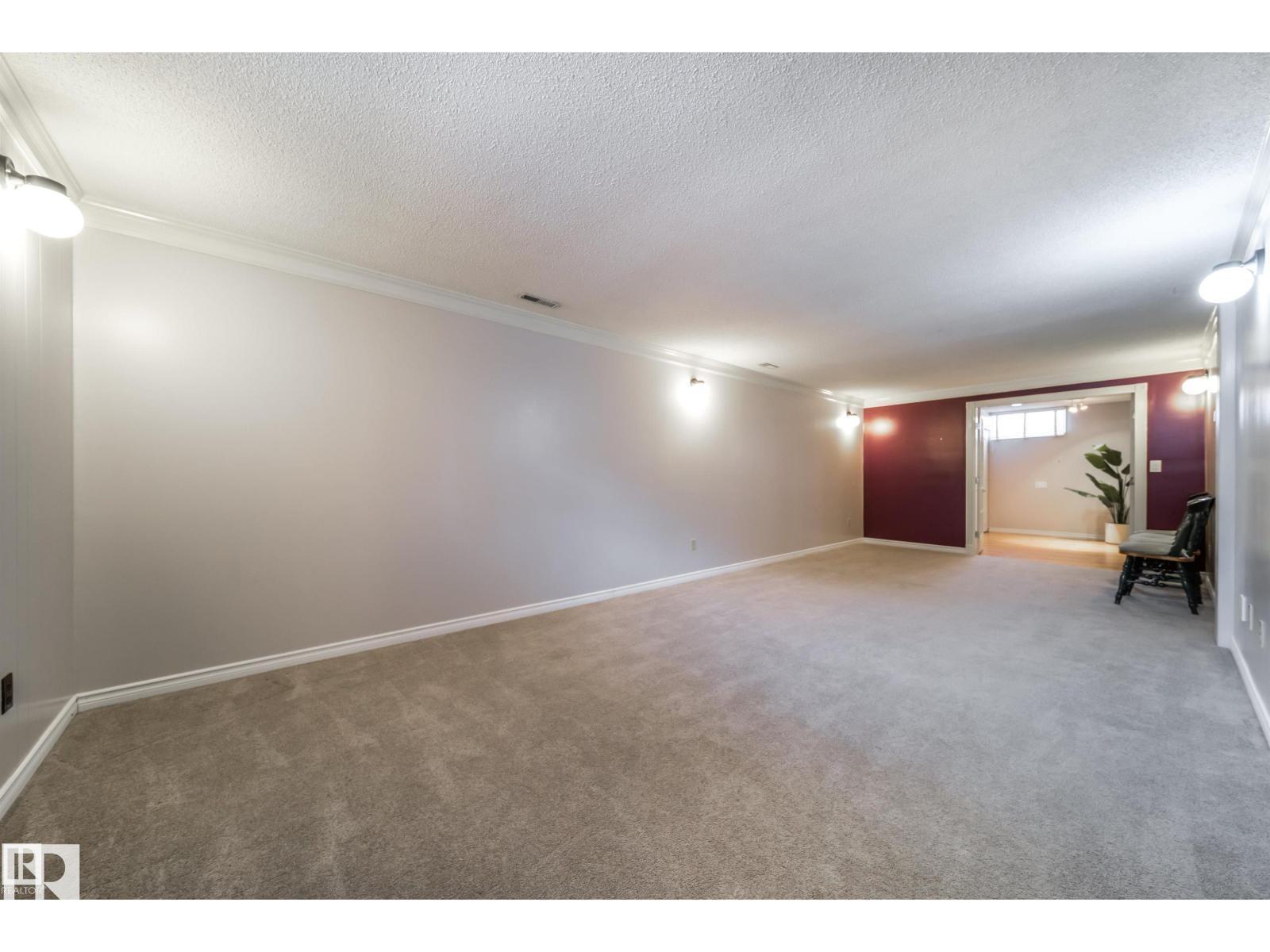 10231 46 St Nw Property Photo 41