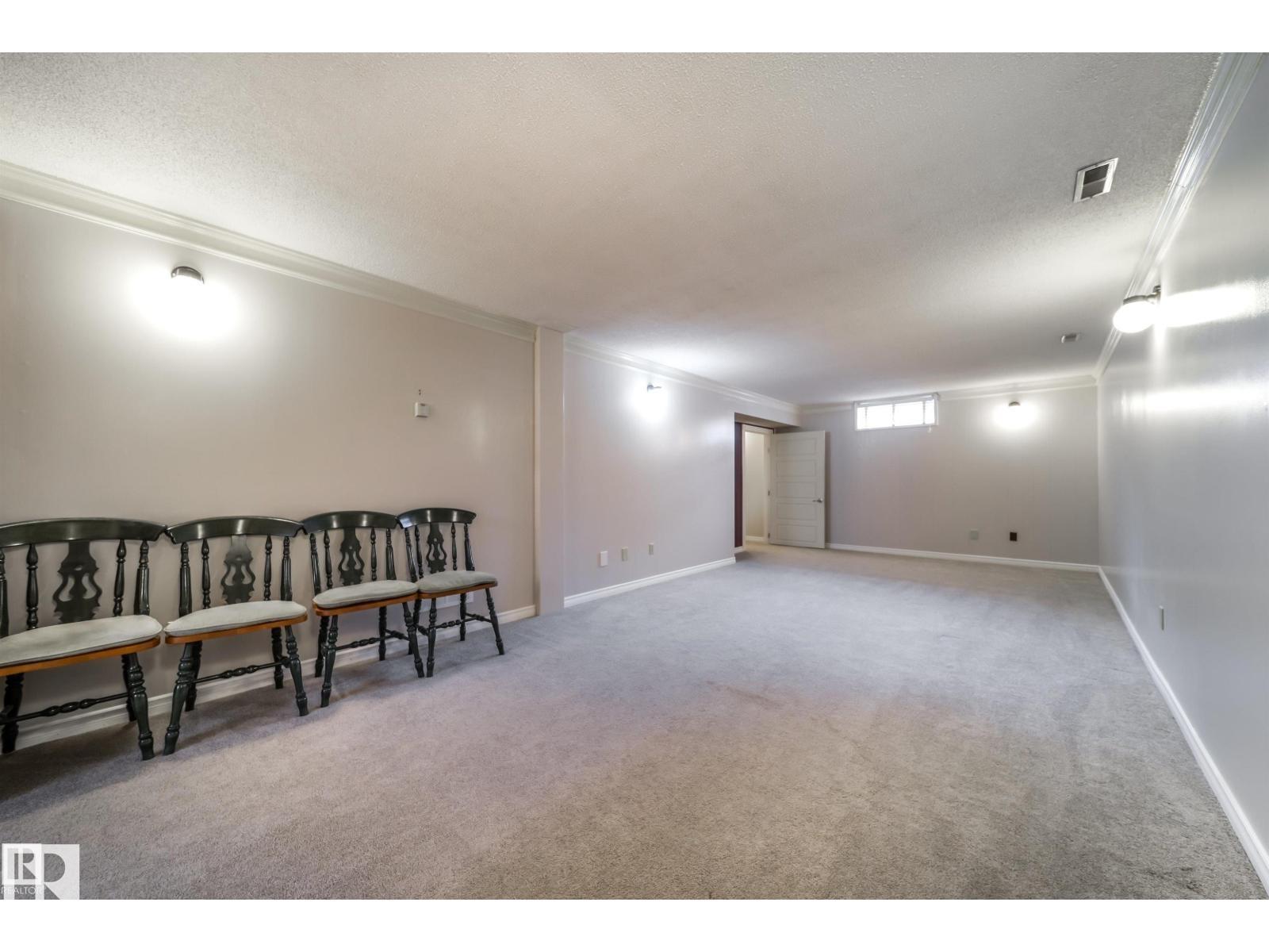 10231 46 St Nw Property Photo 43