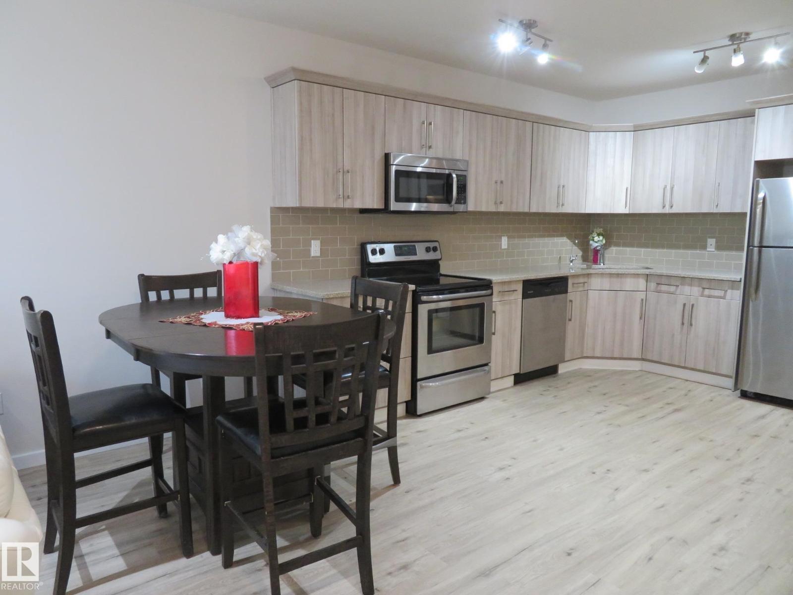 11840b 122 St Nw Property Photo 9