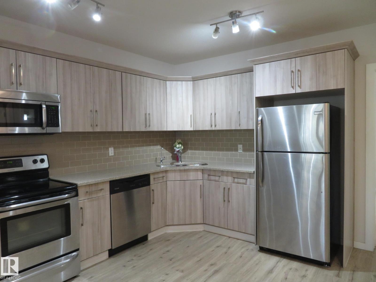 11840b 122 St Nw Property Photo 11