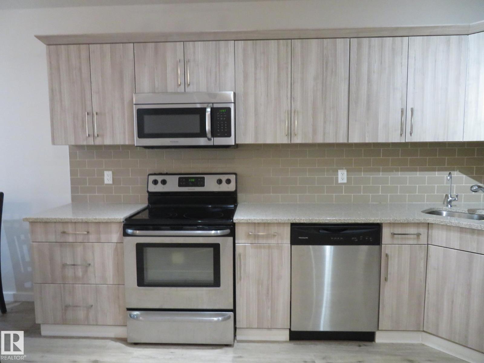 11840b 122 St Nw Property Photo 18