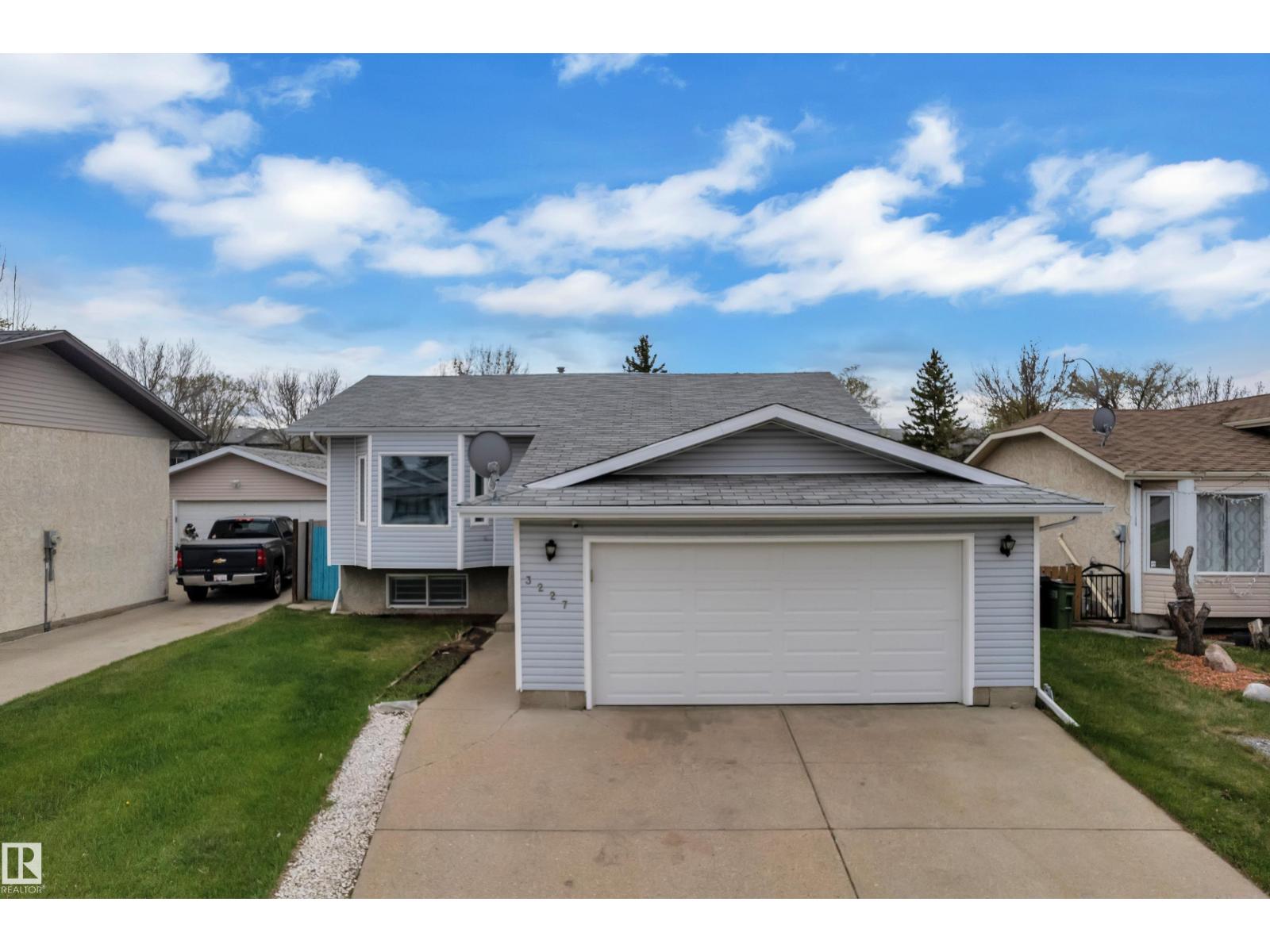 3227 145 AV NW Property Photo 1