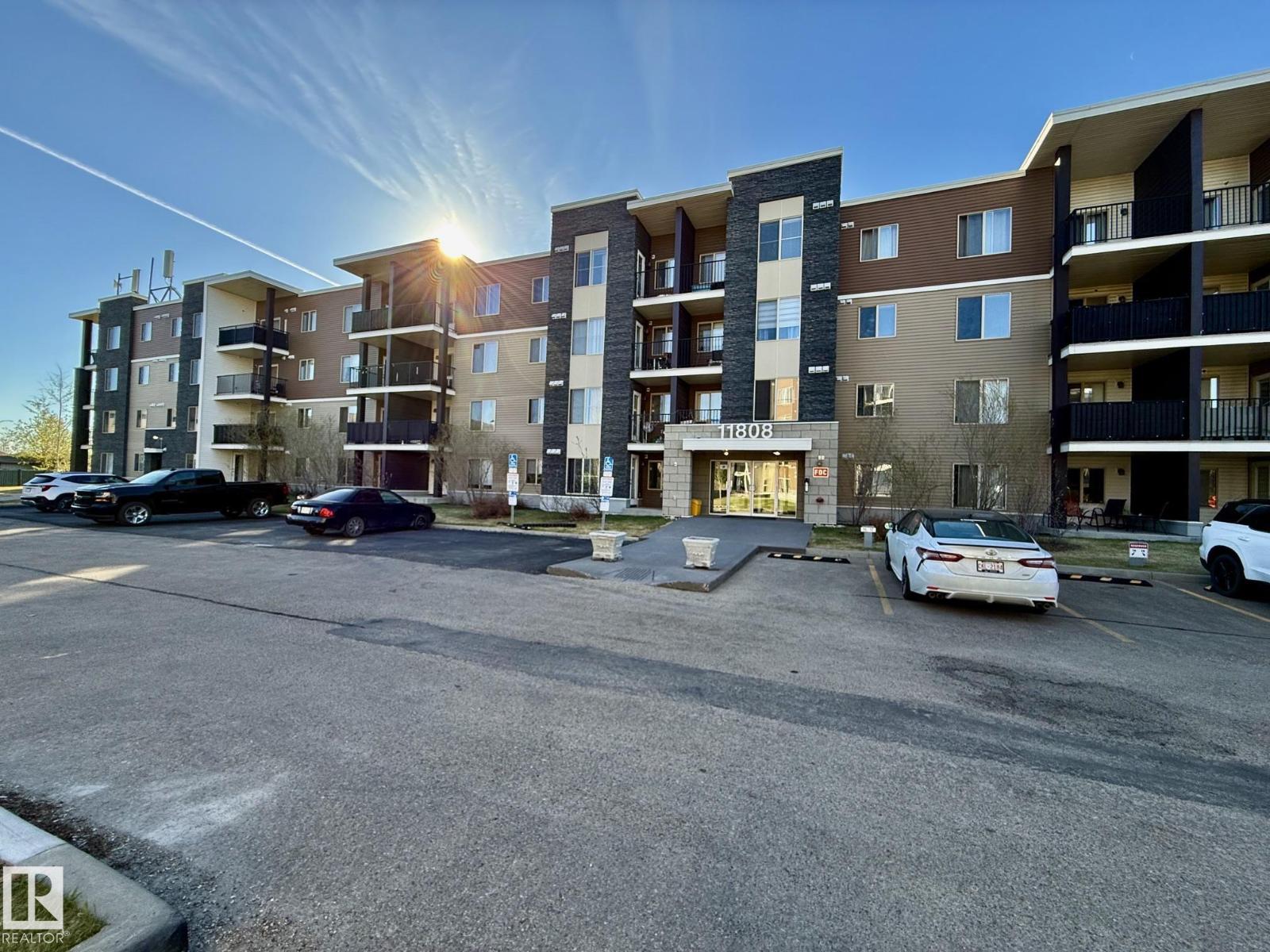 #116 11808 22 AV SW SW