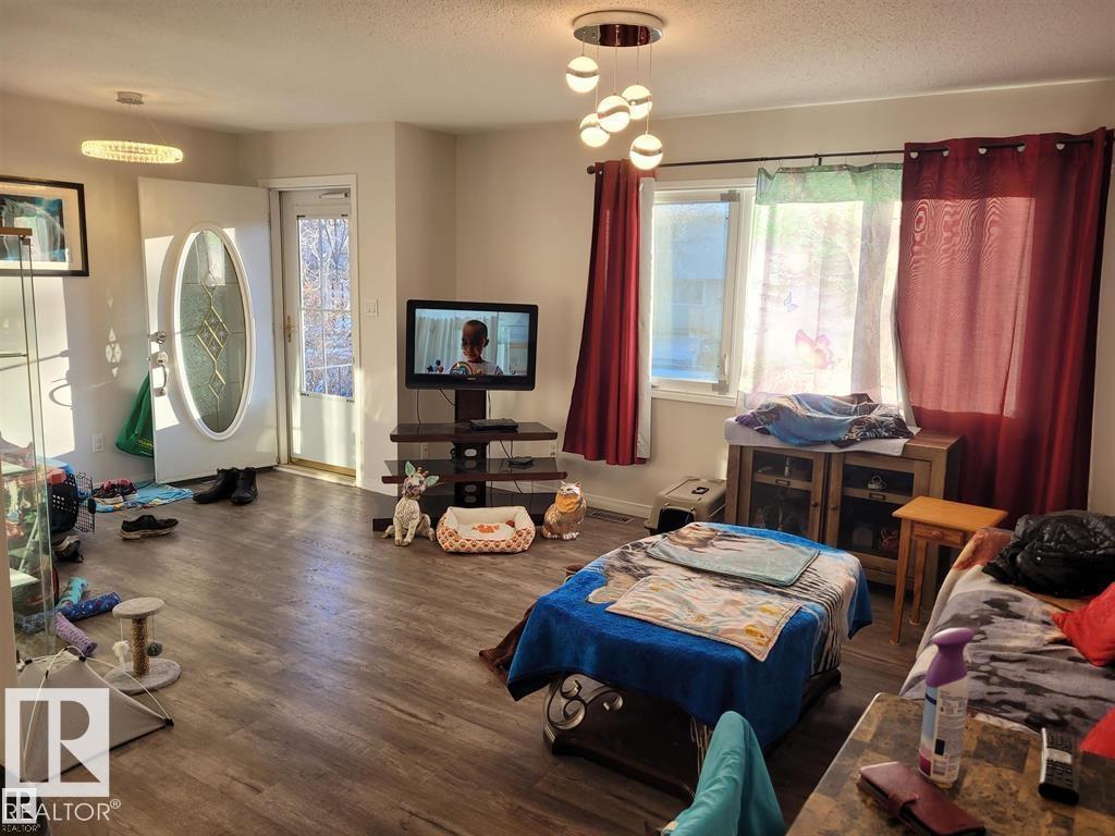 11616 152 Av Nw Property Photo 2