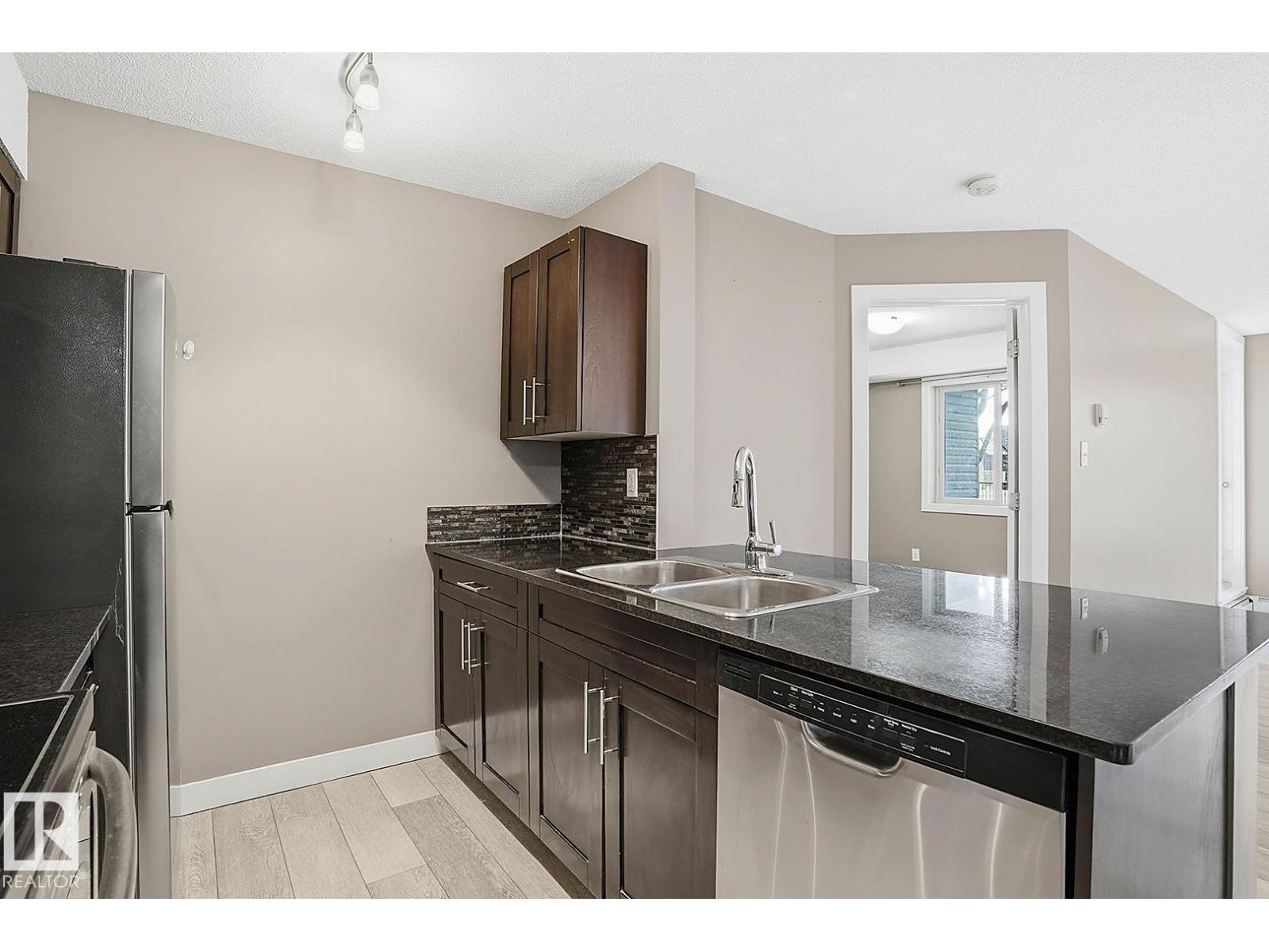 #109 11803 22 Av Sw Property Photo 6