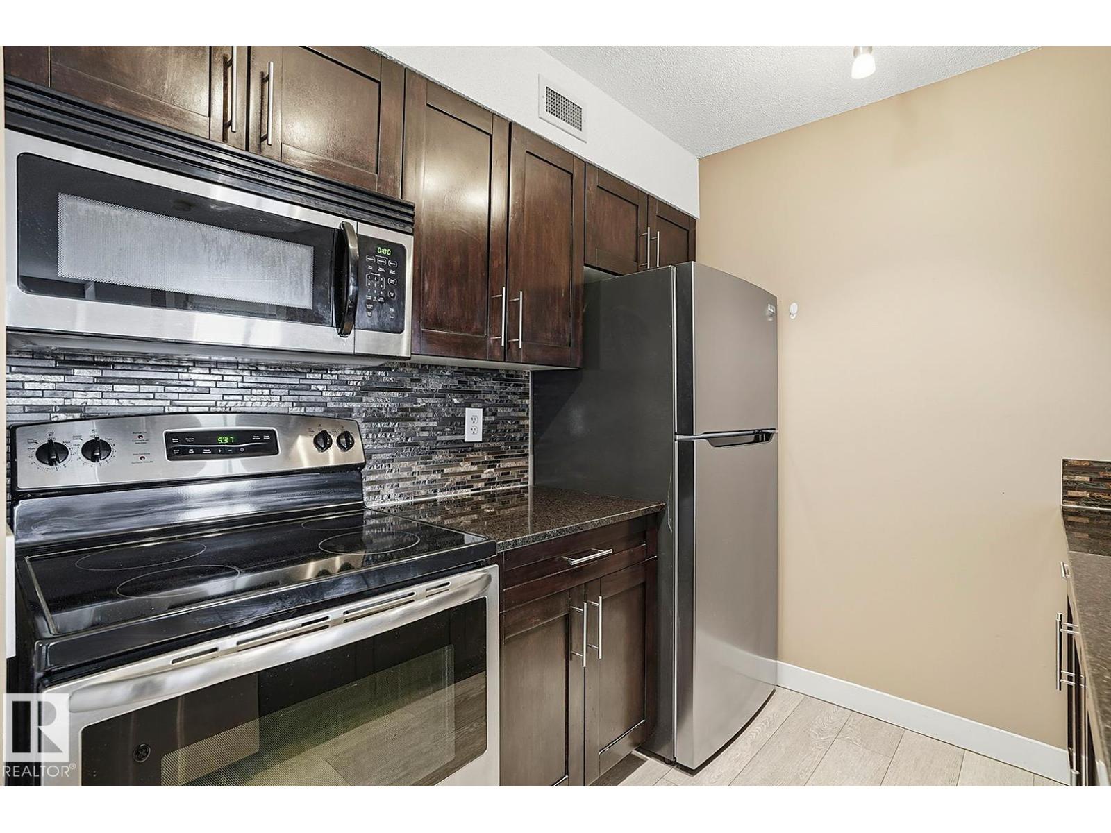 #109 11803 22 Av Sw Property Photo 7