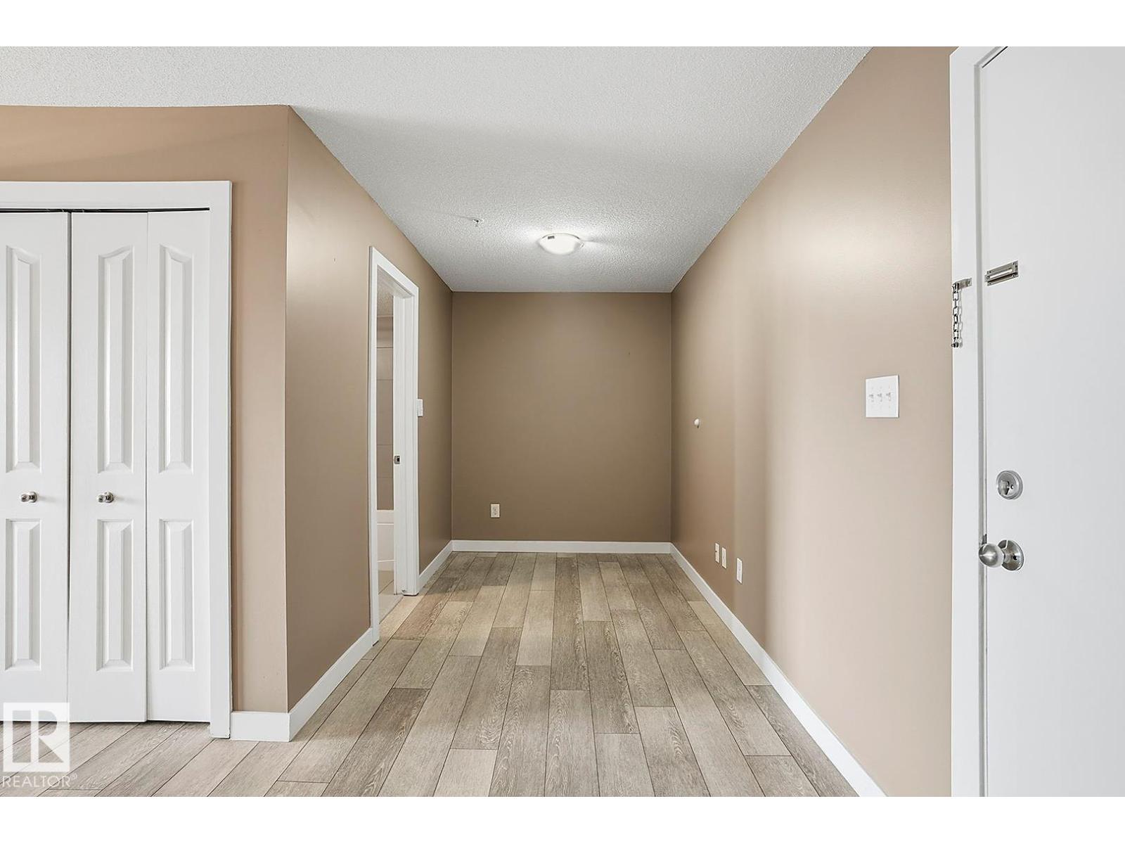 #109 11803 22 Av Sw Property Photo 11