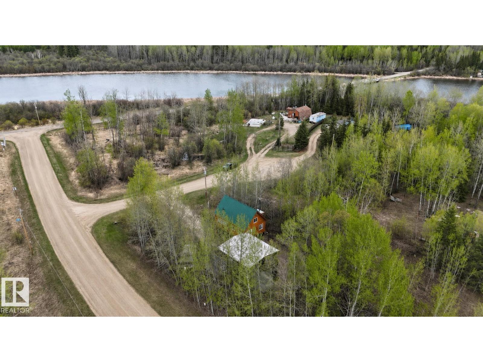 #11 54126 Rge Road 52 Property Photo 2